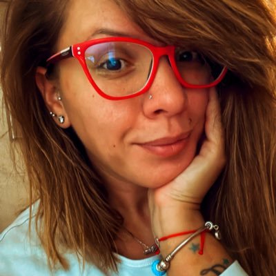 vilaplaninkinja's profile picture. И не компензуј своју ријеткост за аплауз (полу)свијета 🤸🏾‍♀️