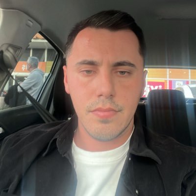 parce__que's profile picture. 