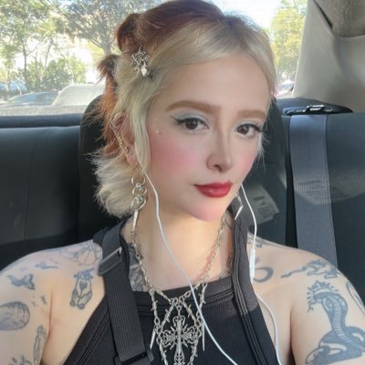 AnncCid's profile picture. mucho cine, mucho cine de terror.