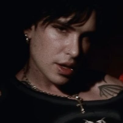 cvw3bbr's profile picture. bound by your angel wigs ♡•° |  jnj lover 🖤