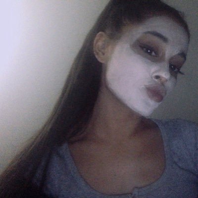 byebtsh's profile picture. 