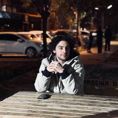 therenn8's profile picture. Programmer | Molecular Biologist