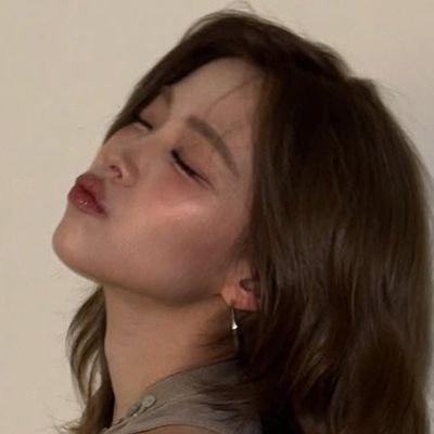 comacyj's profile picture. working for itzytxtenhypenskznctshinee