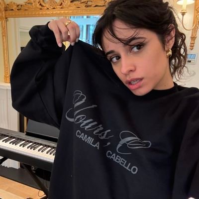 kanascimentto's profile picture. Agora ela tá metida a estudante de ADS 👩🏻‍💻.
Fã de Beyoncé, Billie Eilish e Camila Cabello.