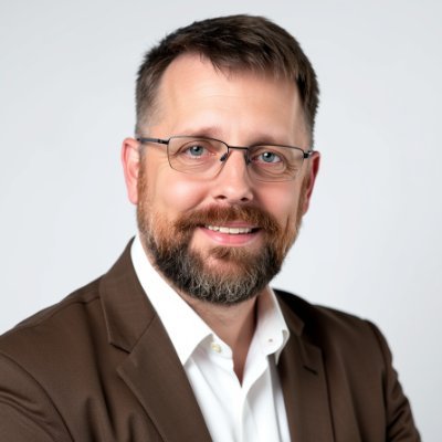 devoirf's profile picture. Avid GPU evangelist, certified cloud architect, engineer, and technology specialist. I lead a growing team of engineers focused on the Telecom Industry