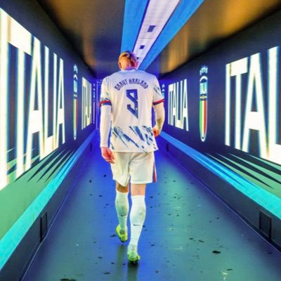 LiberezChaoui's profile picture. Si j’braque France 3 elle sera plus belle la vie