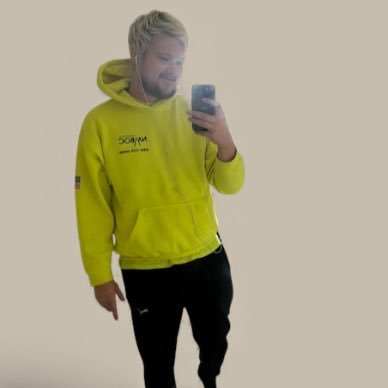 krxtz95's profile picture. 