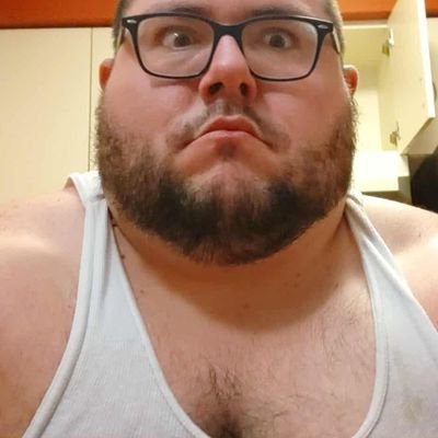 michael_schiavi's profile picture. happy father, in recovery. one step at a time, proud Italian, and current truck driver 

#billsmafia #dad #trucker #humble #LGTBQ   #woke