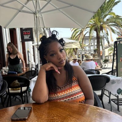 cleothugger's profile picture. 