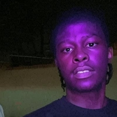 ARooguyzee's profile picture. flyhalf🏉.
Day Trader 💹
Twin to @CNakyira