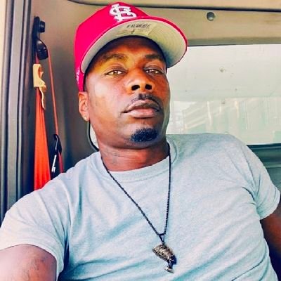 St_Louisra's profile picture. 