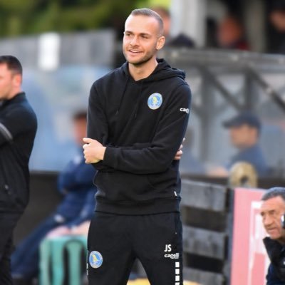 JJsimpson96's profile picture. Head of Football Operations @OfficialKLTown - UEFA GK & Outfield Licenses - All views are my own - Trust the process 💭🧩⚽️