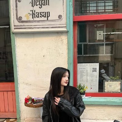 asliierdemiir's profile picture. “Sorun değil”