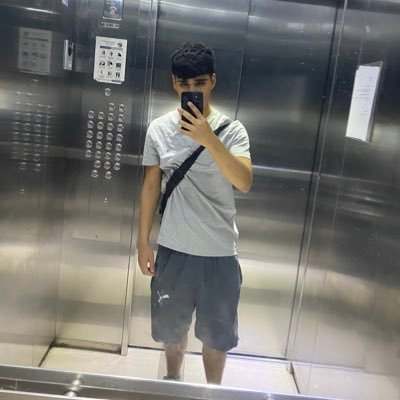 NicS_ez's profile picture. Chileno anticomunista de corazón No odio a las personas, odio la ideología que siempre termina en pobreza, censura, colas y fosas comunes. Chile libre 💪