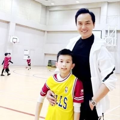 UAttorney9201's profile picture. real estate