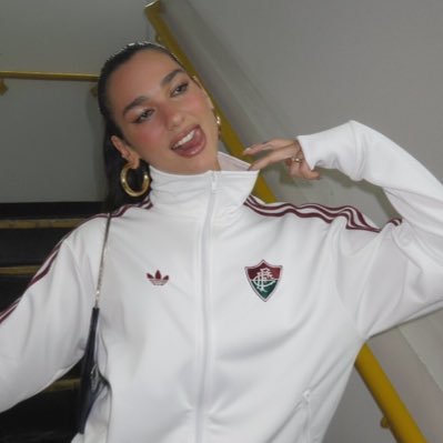 viffcs's profile picture. eis me aqui numa margem distante