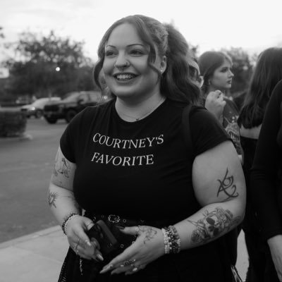 downinaspiral's profile picture. el mayarah // spiritbox + ari enthusiast // aspiring writer + media connoisseur // 🫧🧸🗡️📸🫧