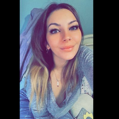 amyrose03's profile picture. “the darkest nights produce the brightest stars.” ⭐️ - ♈️☀️♑️🌘♒️⬆️