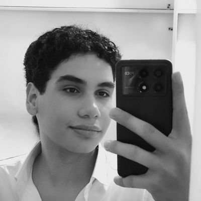 m_mahdi_1386's profile picture. خسته و در تلاش برای هدف..