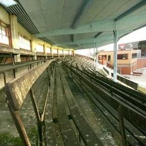 ShowersPavilion's profile picture. Unofficial voice of the Pavilion foot stompers. Long gone but never forgotten. 

A.F. Showers Stand, aka 'Showers Pavillion' @
Windy Hill - 1939 to 2007.
RIP 🙏