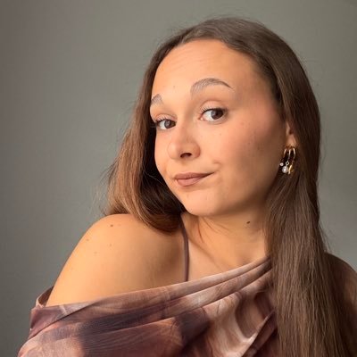 Lisa_Bltnr's profile picture. just try