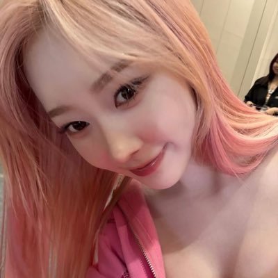 wendycaptor's profile picture. ⚢ ⚧︎ 🧶 || monstiez currently in a girls’ generation 7dreaming about a red velvet cake || pokégirl
