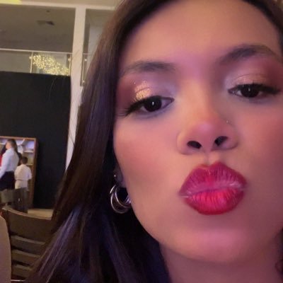 rsbzz_'s profile picture. 🐱⏳🪶⚔️☀️🩰🌷