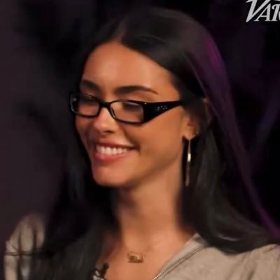 cuntisons's profile picture. directed by madison beer