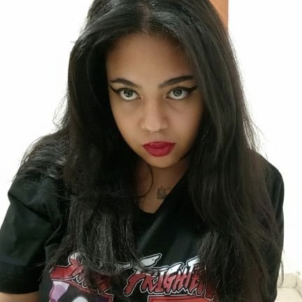 professoraamnda's profile picture. Letras: Língua Portuguesa e Literatura pela UFMG | Correções?  link da bio! | Não existe educação sem luta social, fique de olho nos meus projetos gratuitos ✨