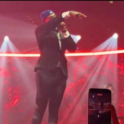 Veilborrne's profile picture. magic are cheeks…with love