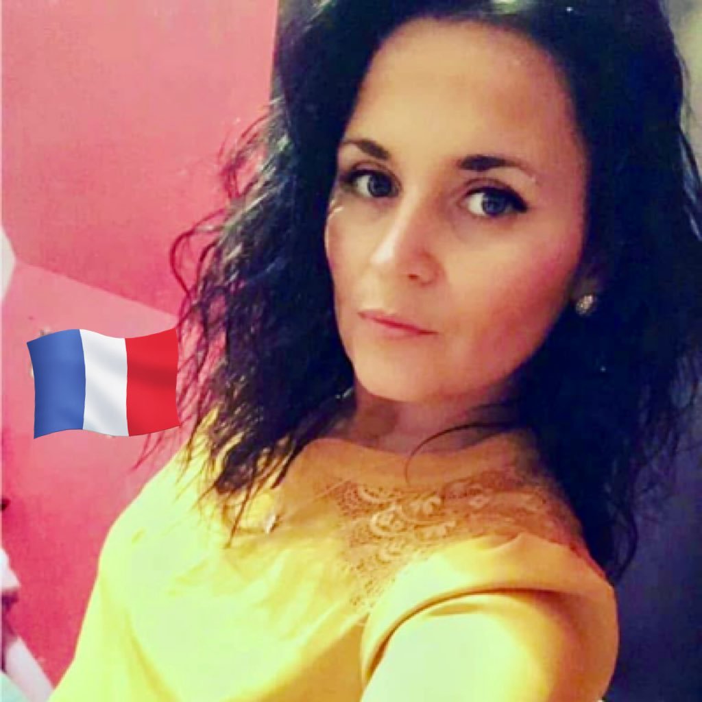 Indaloelise75's profile picture. ⚠️ COMPTE DE SECOURS DE @93Chouquette 💃🏻🦔 Patriote🇫🇷 Ancienne militaire, Pro Israël🇮🇱🎗️🚫Muz🚫Gauchiasse🚫Palestichiotte
