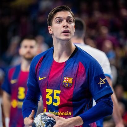 elolmo19's profile picture. No te avergüences de tus cicatrices, son señal que fuiste más fuerte que lo que intentó hacerte daño. Ad augusta per angusta.