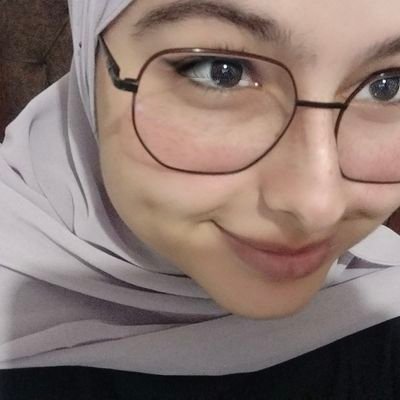 bellaikram1407's profile picture. 