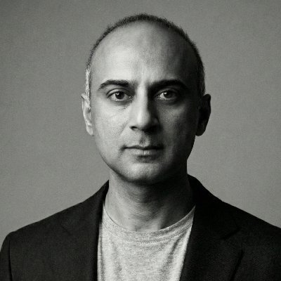 gniting's profile picture. COO @prisma: building tools devs love ⚡ /  closet photographer 📸 / always optimizing 🎯