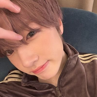 hyuck_s88228's profile picture. 🍪⊹ ࣪🥥⋆.˚🤎
amo Nct, Skz, pudim e illit
⌕ 𝗆ყ h͟ᜊm͟e͟ ( t.leeknowsaurus ) 🥐 ۪ ۫ 
ㆍ  ׅ🥞 ֺ 𝆹  ᵔⰙᵔ  🍮  WISH  🍫
P1h ˖° 𓇼🍞 ⋆⚢
viu e falou com o NTX