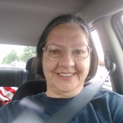 philo24_'s profile picture. 