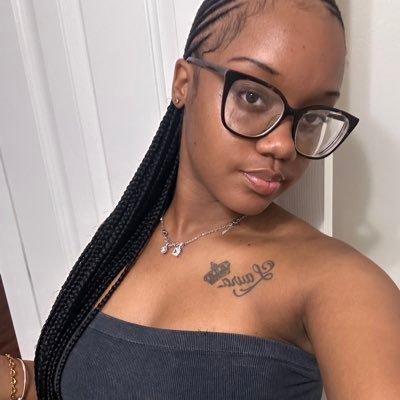 weloveekyy's profile picture. ♑️| 🇯🇲x🇺🇸