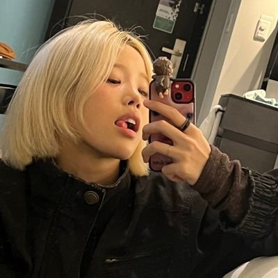 hantointoin's profile picture. diva que pisa sem dó!
                     .ama a sunhye 😉