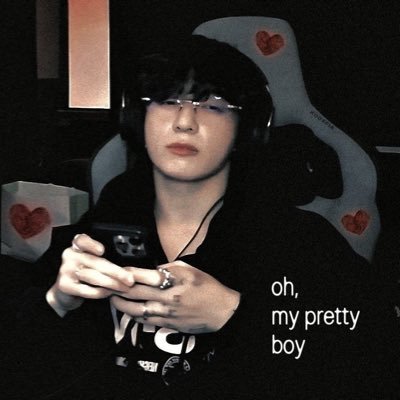 atakumisjung's profile picture. 人生は神が描いた芸術である  | madrinha do kaleo (e manipuladora