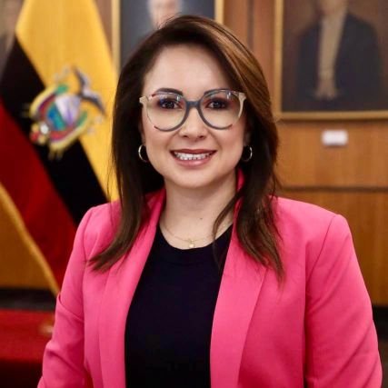 natalymorillos's profile picture. Ministra de @MinGobiernoEc 🇪🇨 
Comunicadora Social de convicción🤓
Apasionada al triatlón🏃🚴🏊
Lealtad y liderazgo, mis fortalezas😌