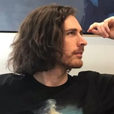 swthozi's profile picture. 