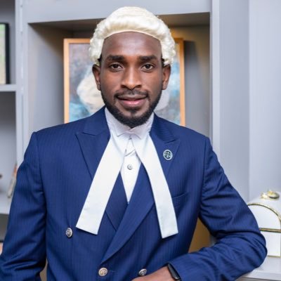 LochiAbel's profile picture. Cela se terminera toujours par des éloges.