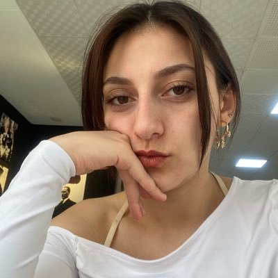 oylesinededimm's profile picture. 