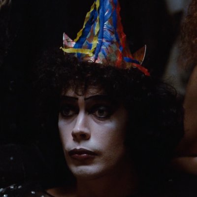 madebytuna's profile picture. 🏴‍☠️ →