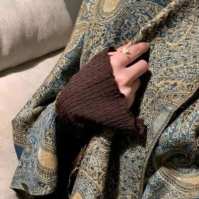 mar_hwitat's profile picture. مُسلِمة عربيّة أردنيَّة، متذوّقةٌ للأدبِ شِعْرًا ونَثْرًا، طالِبة في كُليّة الآداب، ولا وصف أحبُّ إليَّ من هذا.