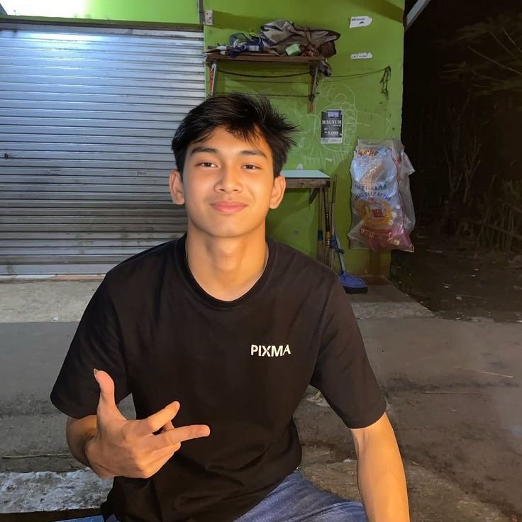 Aditya8oo's profile picture. 