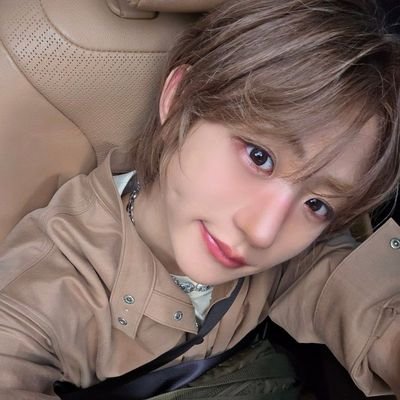sharkbinzzeu's profile picture. 𝘪𝘮 𝘧𝘪𝘯𝘦 me,not fine because wonbin exist here🐧✨ in my cegil wonbin era