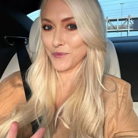 Evankate693930's profile picture. 