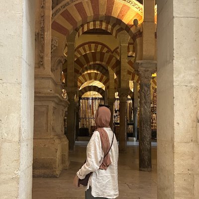 callmeoumnia's profile picture. 