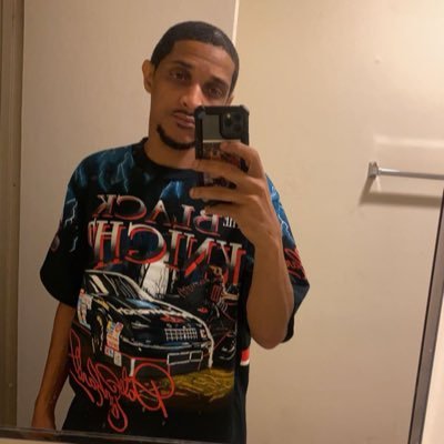 VintageSliick's profile picture. Lakers: Yankees: DukeMB: LA Rams